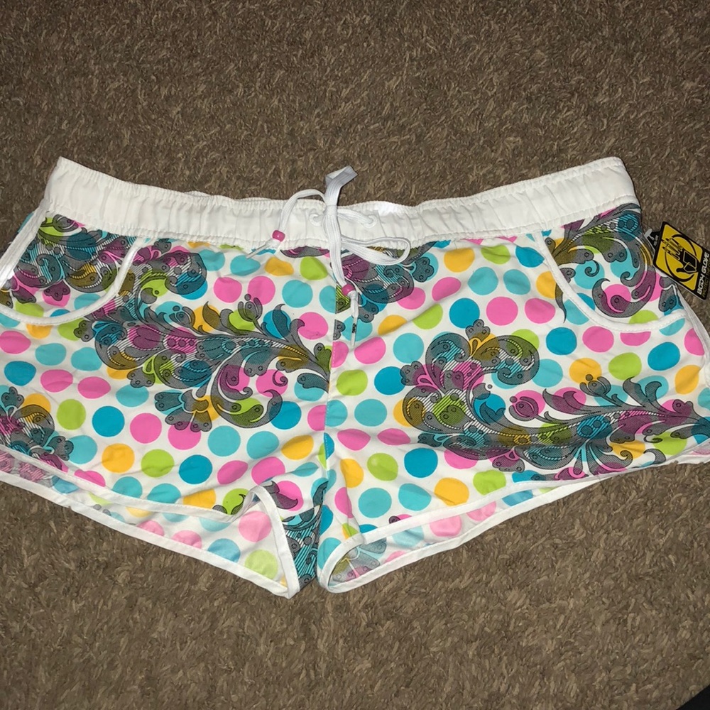 NWT body glove shorts xl
